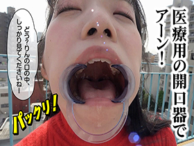 身長145cmAcup現役音大生の激しいイラマチオと頭からゲロ浴び　サンプル画像09